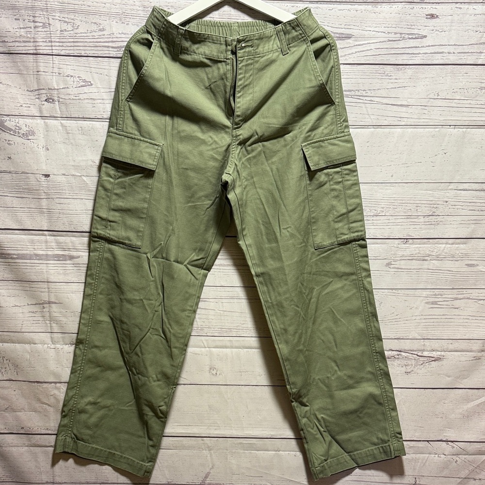 Uniqlo cargo pants NWOT